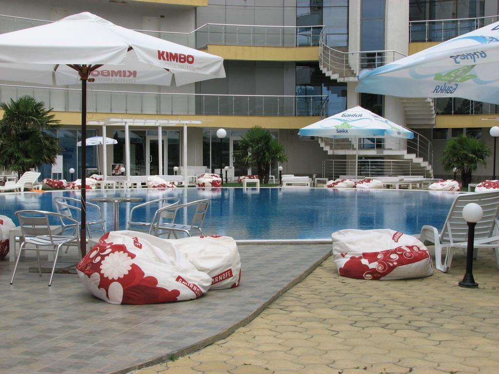Two-Bedroom Apartment Donika ซาเรโว ภายนอก รูปภาพ