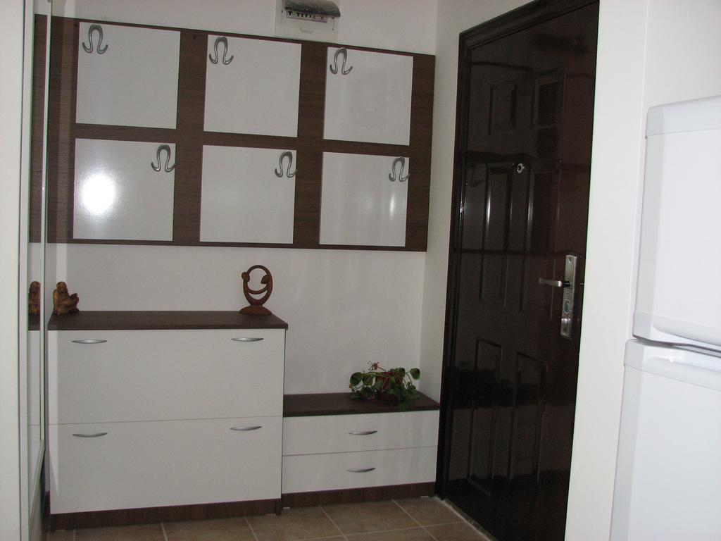Two-Bedroom Apartment Donika ซาเรโว ภายนอก รูปภาพ