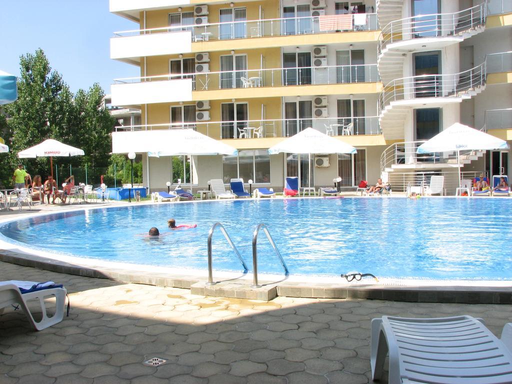 Two-Bedroom Apartment Donika ซาเรโว ภายนอก รูปภาพ