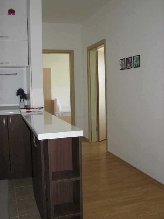 Two-Bedroom Apartment Donika ซาเรโว ภายนอก รูปภาพ