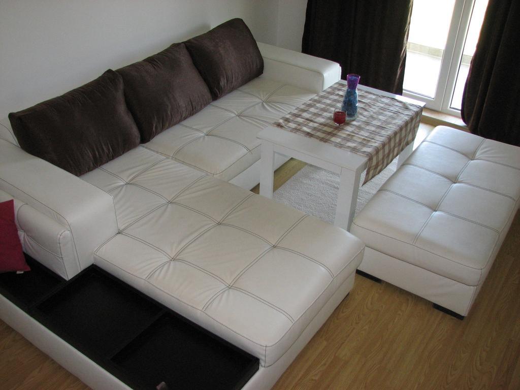 Two-Bedroom Apartment Donika ซาเรโว ภายนอก รูปภาพ