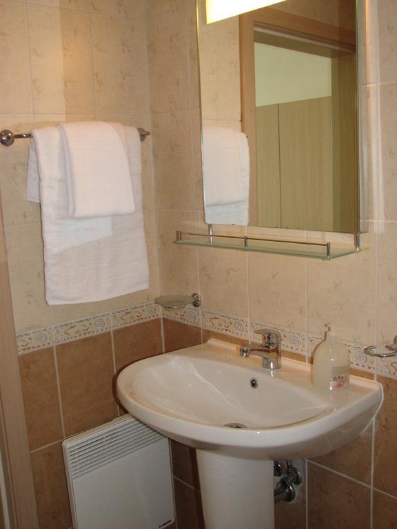 Two-Bedroom Apartment Donika ซาเรโว ภายนอก รูปภาพ
